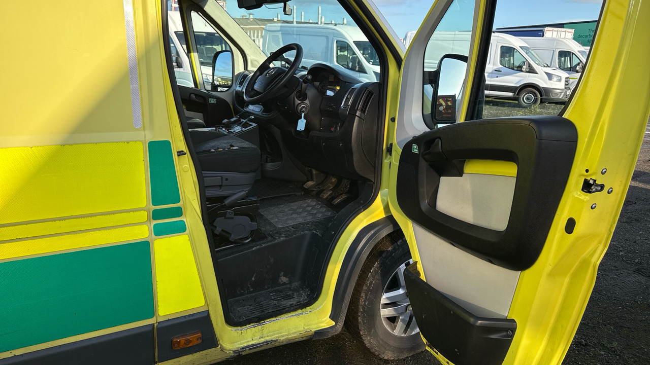 FIAT DUCATO 42 2.3 MULTIJET II - Ambulance: afbeelding 5 FIAT DUCATO 42 2.3 MULTIJET II - Ambulance: afbeelding 5
