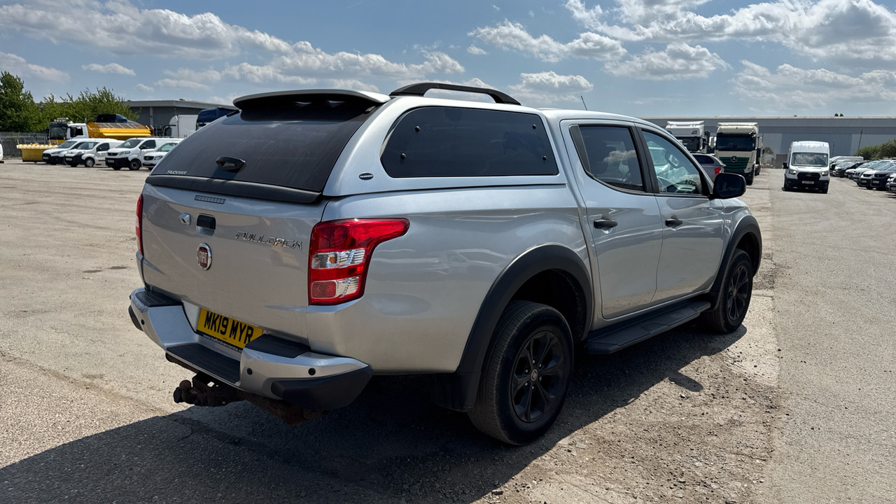 FIAT FULLBACK 2.4 CROSS - Pick-up, Bestelwagen met dubbele cabine: afbeelding 4 FIAT FULLBACK 2.4 CROSS - Pick-up, Bestelwagen met dubbele cabine: afbeelding 4