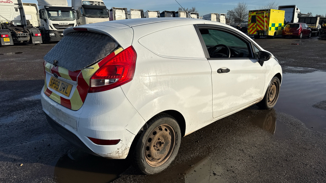 FORD FIESTA 1.4 TDCI 68PS - Personenwagen: afbeelding 4 FORD FIESTA 1.4 TDCI 68PS - Personenwagen: afbeelding 4