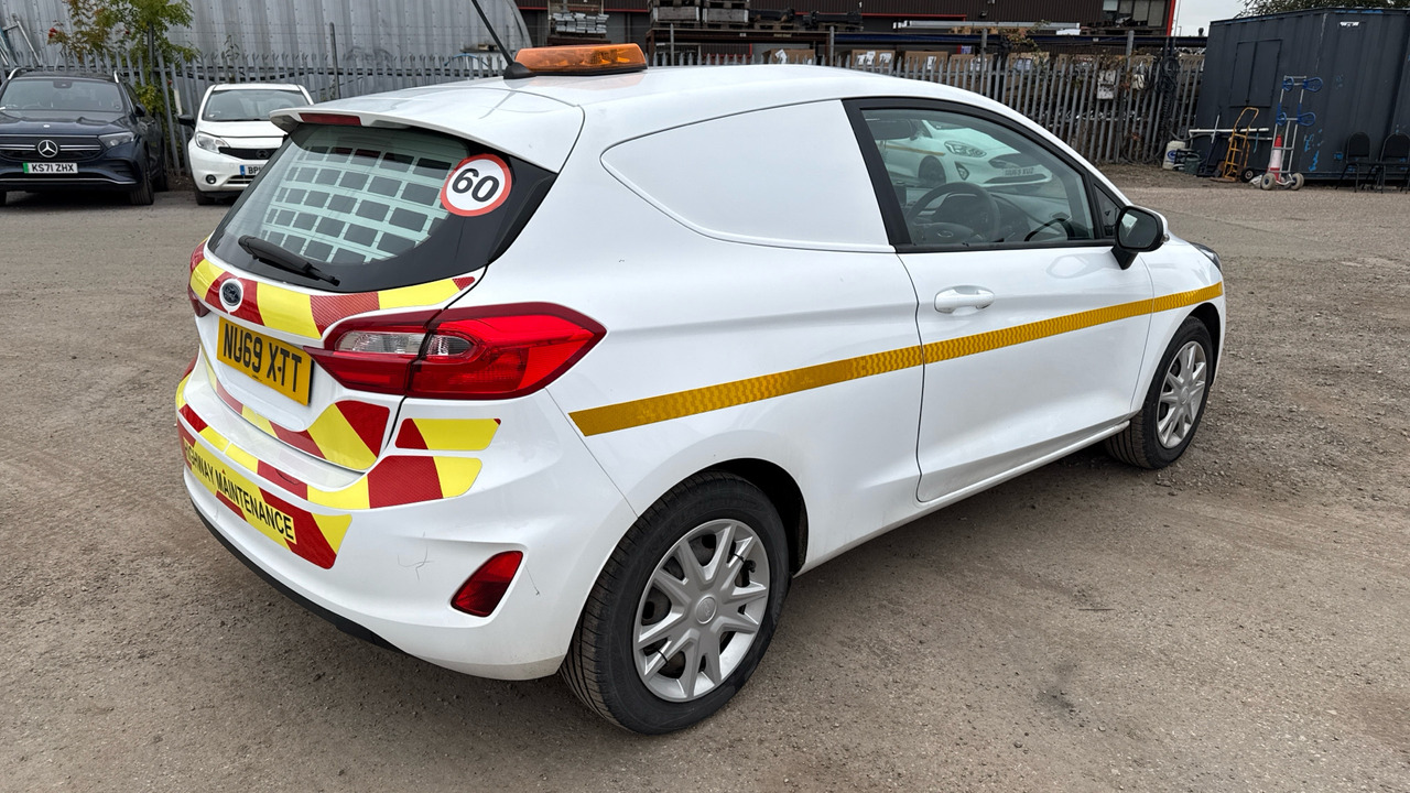 FORD FIESTA 1.5 TDCi - Personenwagen: afbeelding 4 FORD FIESTA 1.5 TDCi - Personenwagen: afbeelding 4