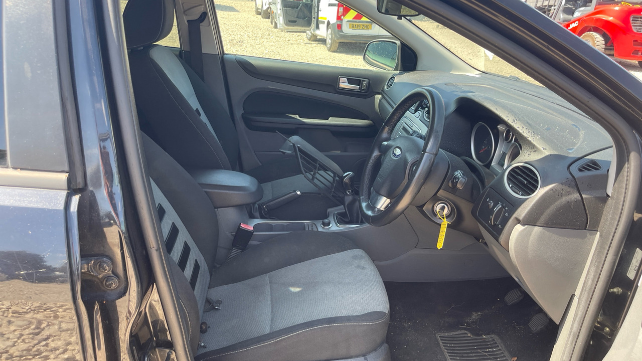 FORD FOCUS 115 1.8 TDCI - Hatchback: afbeelding 5 FORD FOCUS 115 1.8 TDCI - Hatchback: afbeelding 5
