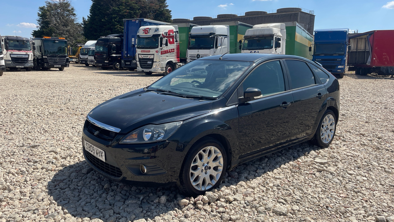FORD FOCUS 115 1.8 TDCI - Hatchback: afbeelding 2 FORD FOCUS 115 1.8 TDCI - Hatchback: afbeelding 2
