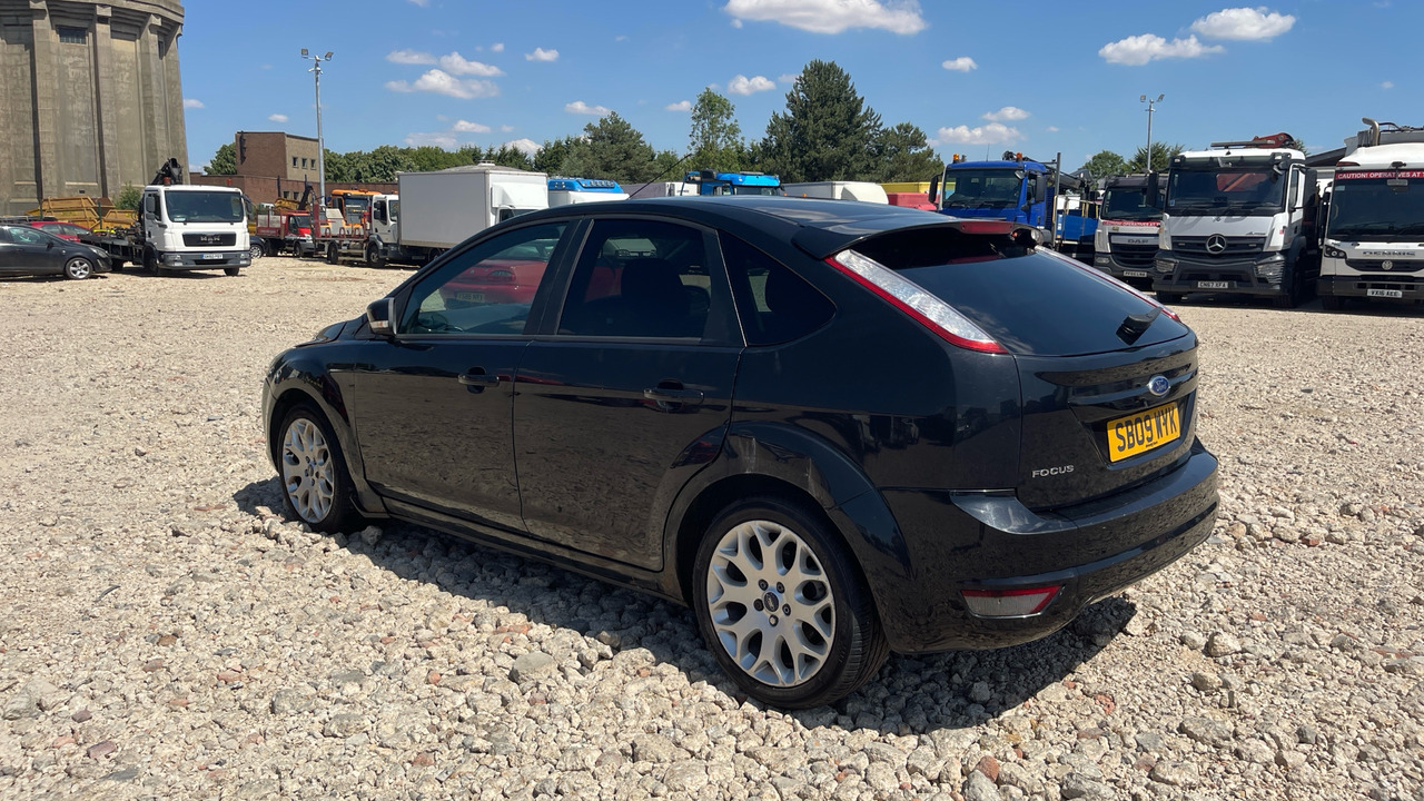 FORD FOCUS 115 1.8 TDCI - Hatchback: afbeelding 3 FORD FOCUS 115 1.8 TDCI - Hatchback: afbeelding 3