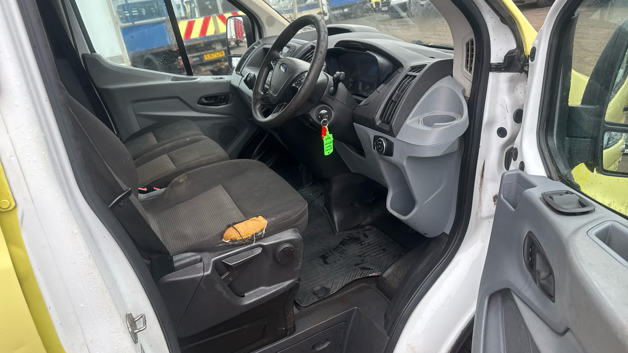 FORD TRANSIT 2.0 TDCi 130ps - Bestelwagen open laadbak: afbeelding 5 FORD TRANSIT 2.0 TDCi 130ps - Bestelwagen open laadbak: afbeelding 5