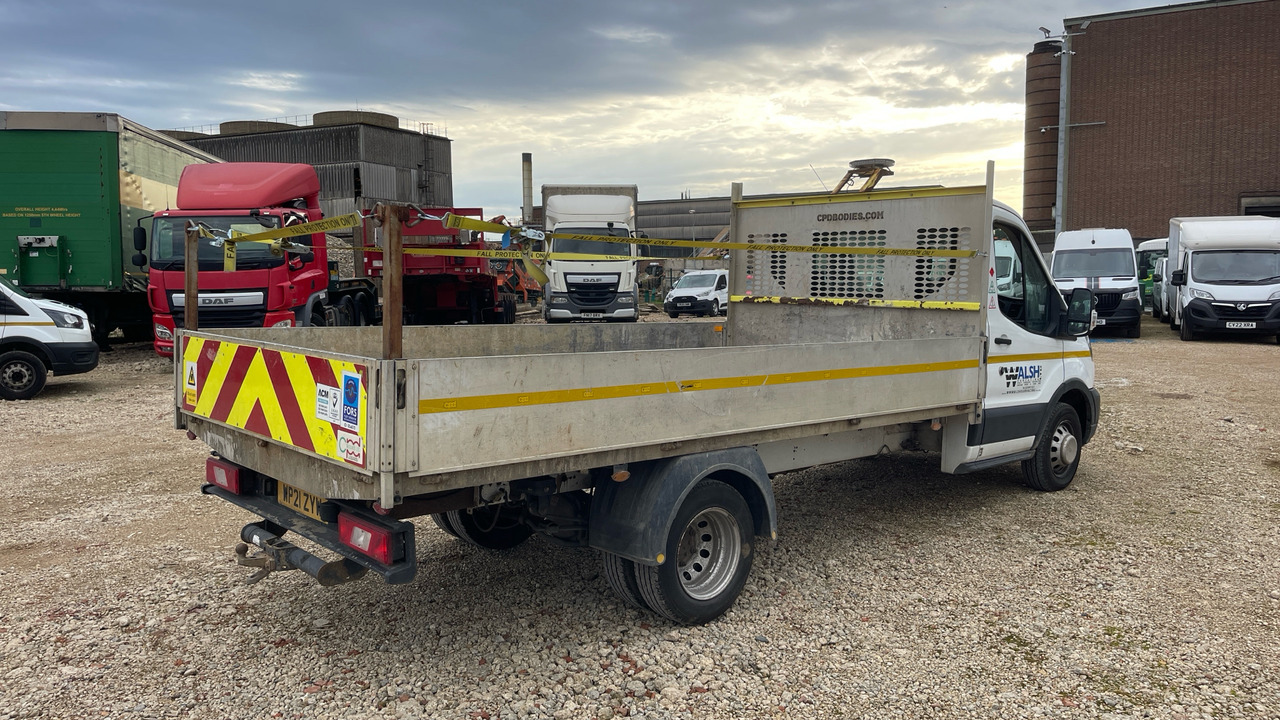 FORD TRANSIT 350 2.0 ECOBLUE 130PS - Bestelwagen open laadbak: afbeelding 4 FORD TRANSIT 350 2.0 ECOBLUE 130PS - Bestelwagen open laadbak: afbeelding 4