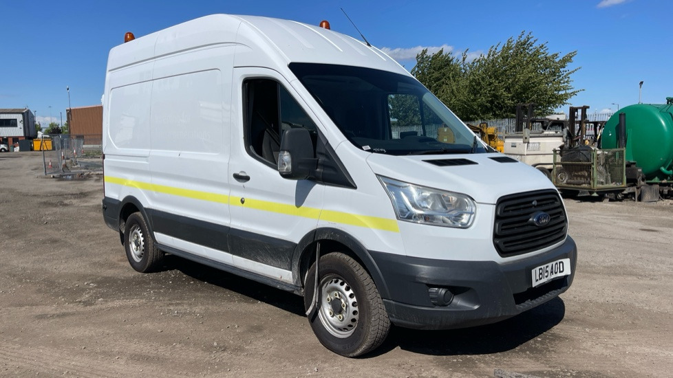 FORD TRANSIT 350 2.2 TDCi 125PS - Gesloten bestelwagen: afbeelding 2 FORD TRANSIT 350 2.2 TDCi 125PS - Gesloten bestelwagen: afbeelding 2