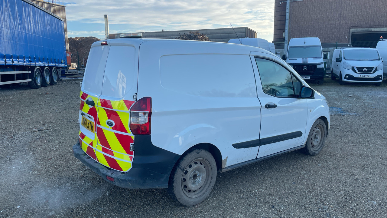 FORD TRANSIT COURIER 1.0 EcoBoost Leader - Kleine bestelwagen: afbeelding 4 FORD TRANSIT COURIER 1.0 EcoBoost Leader - Kleine bestelwagen: afbeelding 4