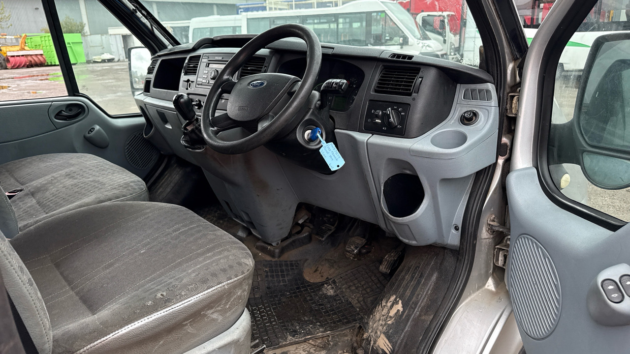 FORD TRANSIT T260 2.2 130PS - Gesloten bestelwagen: afbeelding 5 FORD TRANSIT T260 2.2 130PS - Gesloten bestelwagen: afbeelding 5