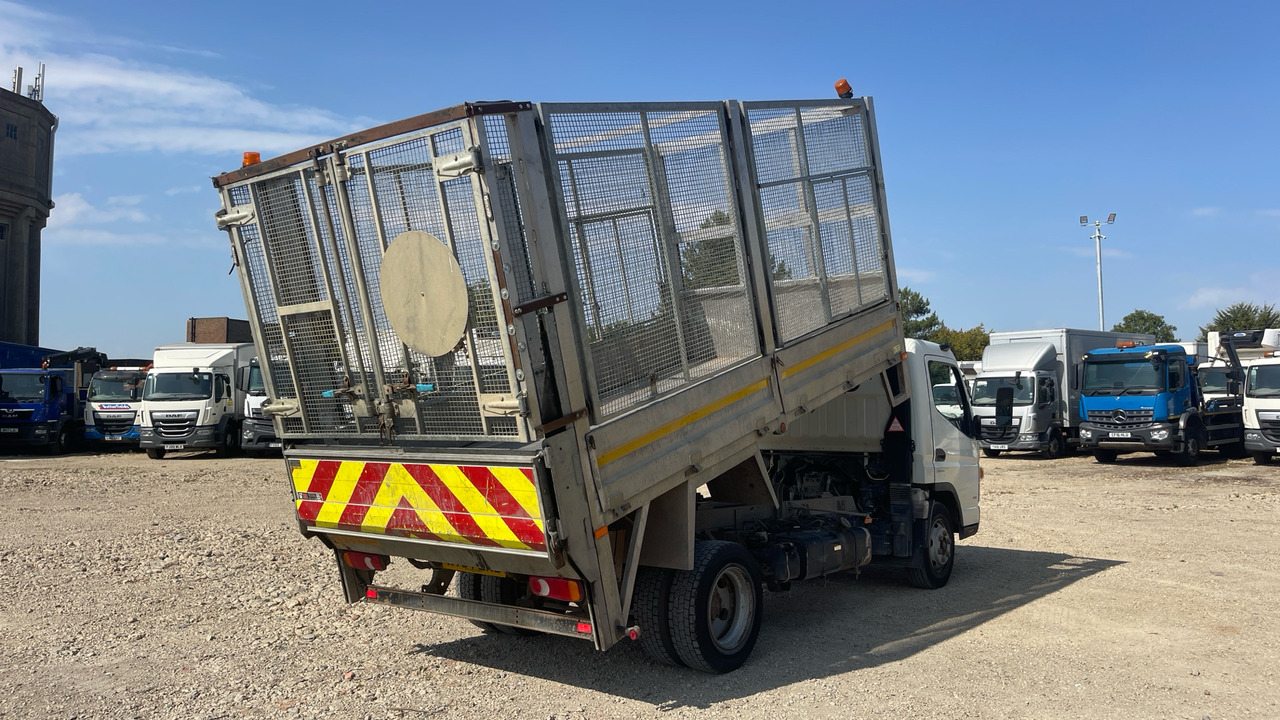 FUSO CANTER 7C18 - Kipper vrachtwagen: afbeelding 4 FUSO CANTER 7C18 - Kipper vrachtwagen: afbeelding 4