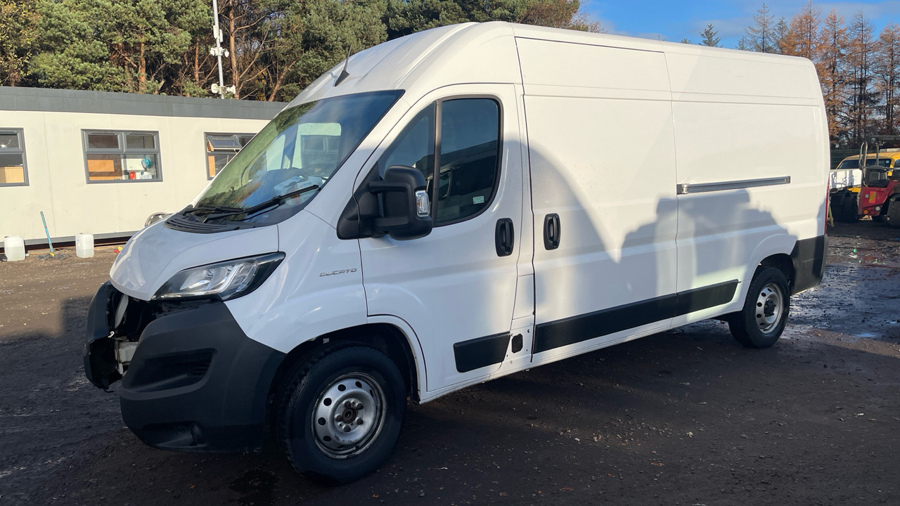 Fiat Ducato 35 2.2 Multijet 140 PS - Gesloten bestelwagen: afbeelding 2 Fiat Ducato 35 2.2 Multijet 140 PS - Gesloten bestelwagen: afbeelding 2