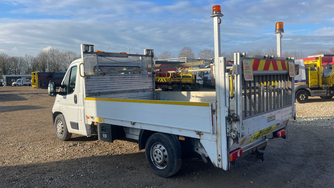 Fiat Ducato 35 35 MAXI 2.3 MULTIJET 130PS - Bestelwagen open laadbak: afbeelding 3 Fiat Ducato 35 35 MAXI 2.3 MULTIJET 130PS - Bestelwagen open laadbak: afbeelding 3