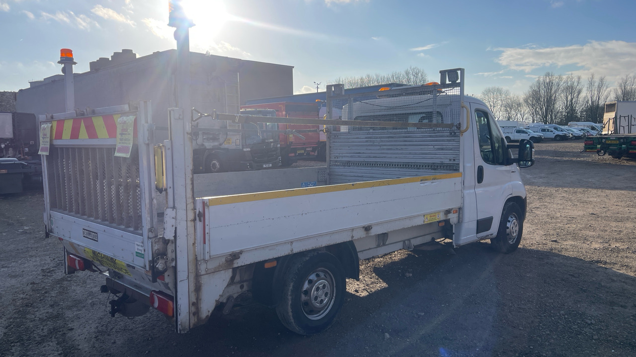 Fiat Ducato 35 35 MAXI 2.3 MULTIJET 130PS - Bestelwagen open laadbak: afbeelding 4 Fiat Ducato 35 35 MAXI 2.3 MULTIJET 130PS - Bestelwagen open laadbak: afbeelding 4