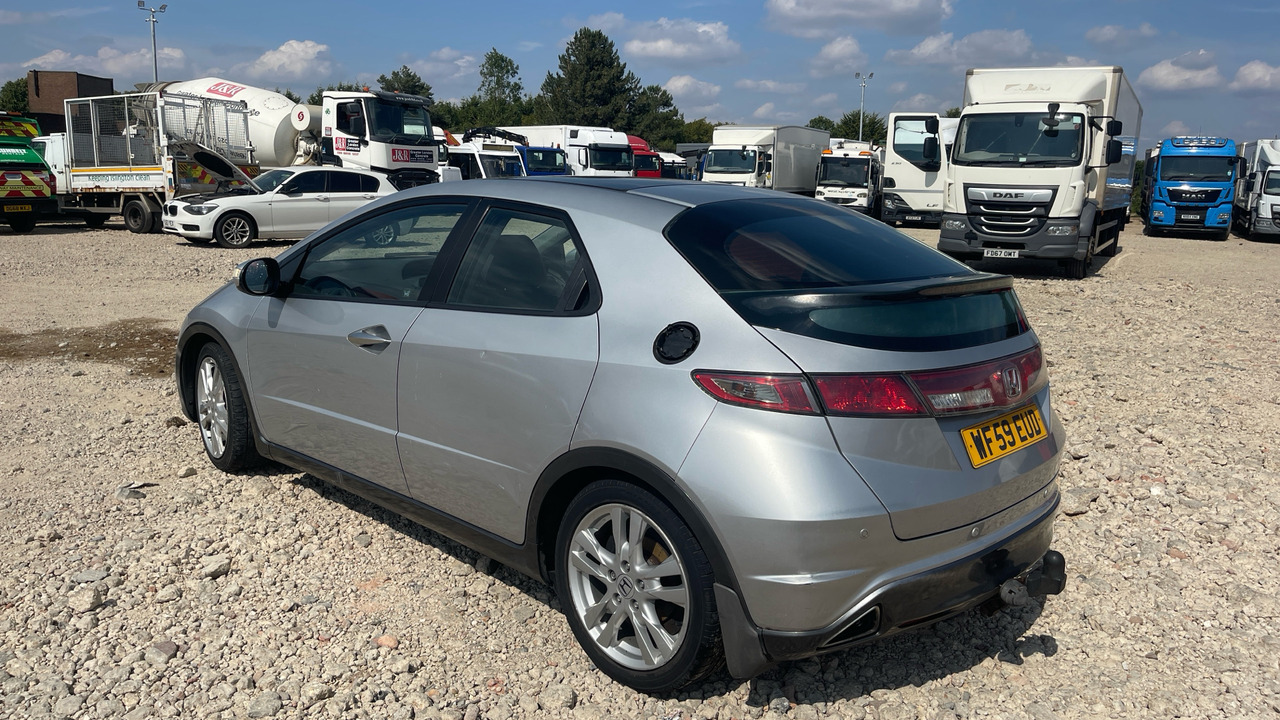 HONDA CIVIC 2.2 I-CTDI - Hatchback: afbeelding 3 HONDA CIVIC 2.2 I-CTDI - Hatchback: afbeelding 3