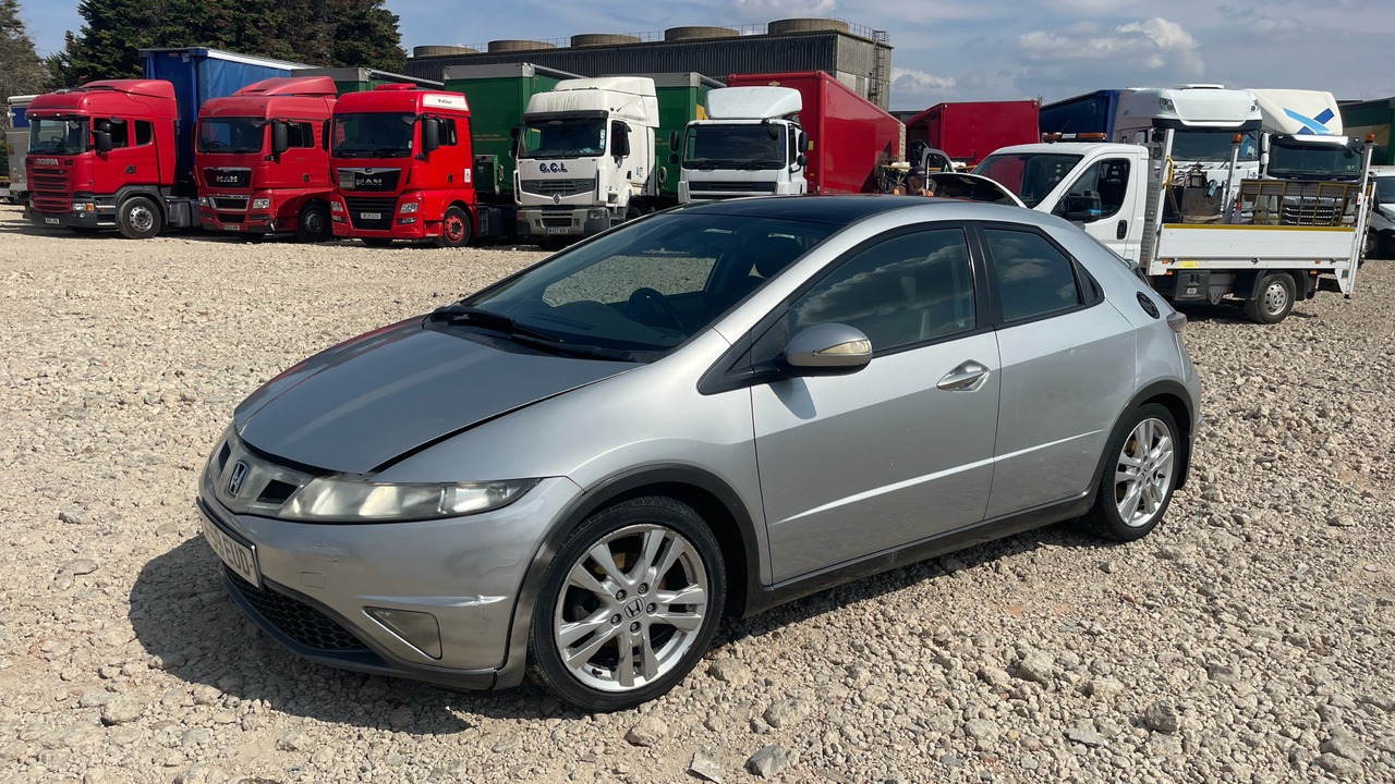 HONDA CIVIC 2.2 I-CTDI - Hatchback: afbeelding 2 HONDA CIVIC 2.2 I-CTDI - Hatchback: afbeelding 2