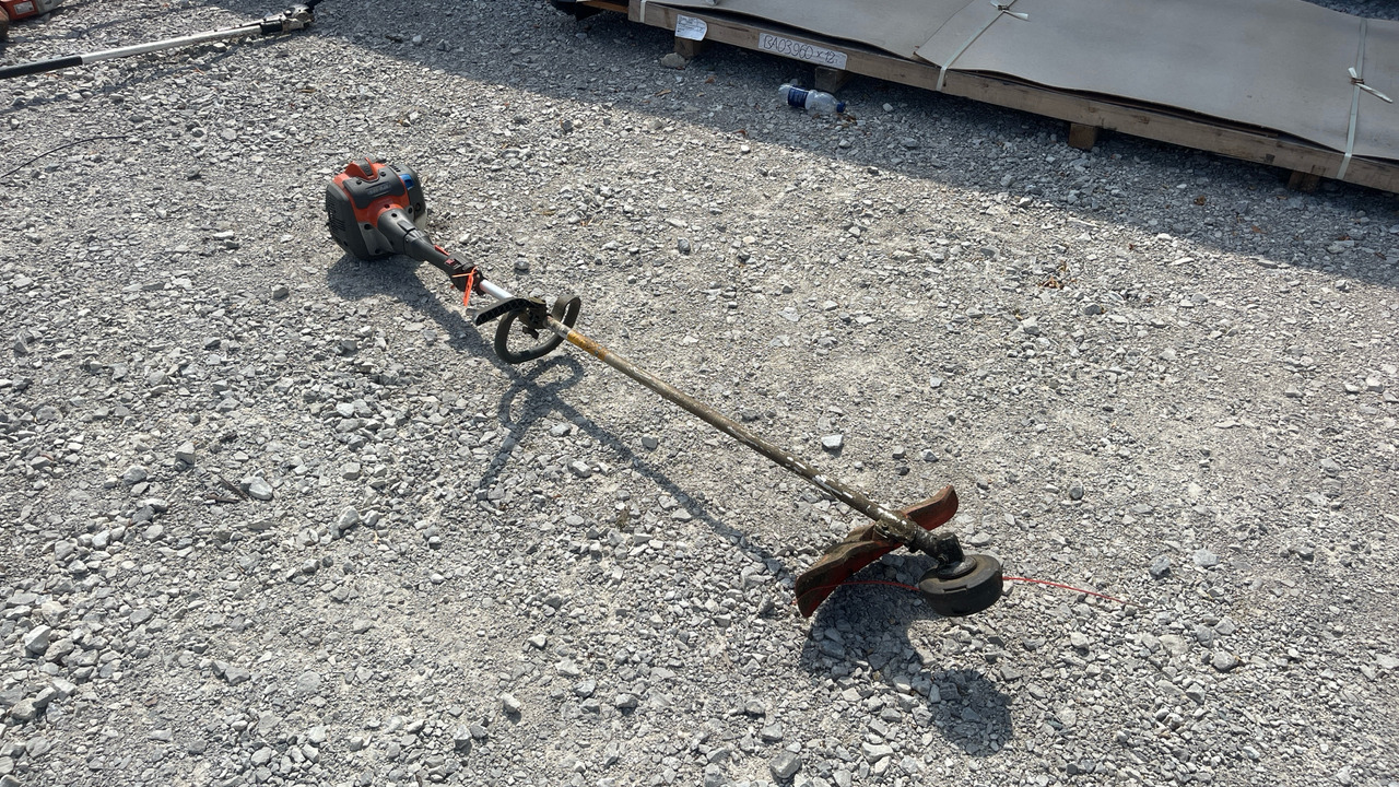 HUSQVANA 525RJX - Bouwmaterieel: afbeelding 2 HUSQVANA 525RJX - Bouwmaterieel: afbeelding 2