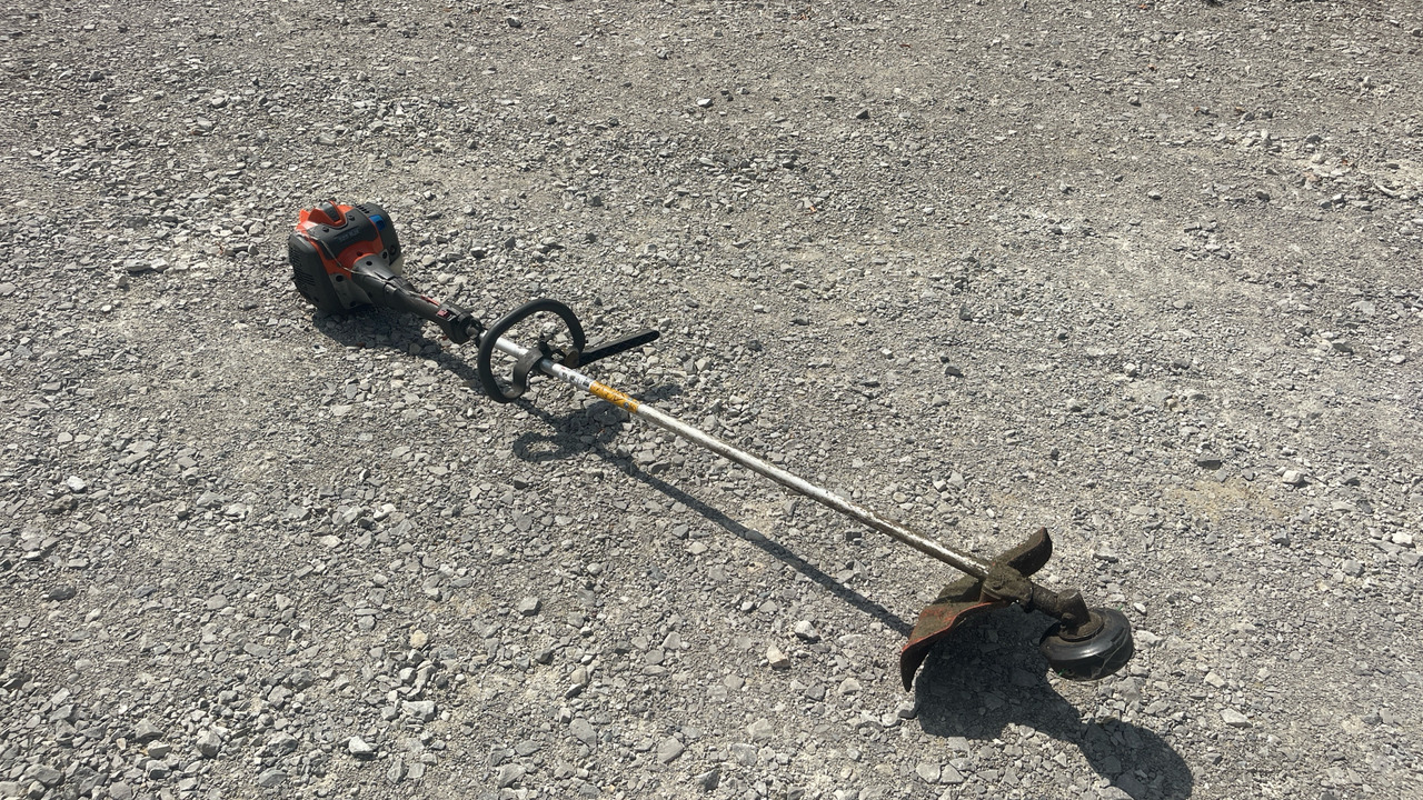 HUSQVANA F25RJX - Bouwmaterieel: afbeelding 2 HUSQVANA F25RJX - Bouwmaterieel: afbeelding 2