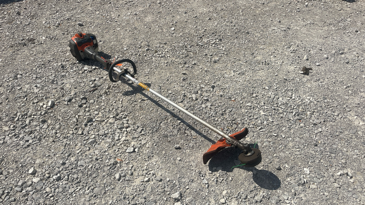 HUSQVANA F25RJX - Bouwmaterieel: afbeelding 2 HUSQVANA F25RJX - Bouwmaterieel: afbeelding 2