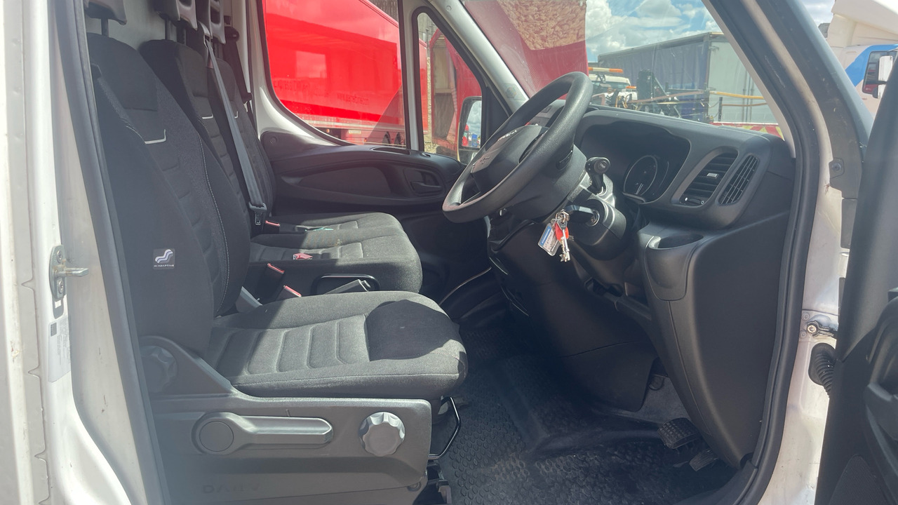 IVECO DAILY 35-140 2.3 3520 WB - Gesloten bestelwagen: afbeelding 5 IVECO DAILY 35-140 2.3 3520 WB - Gesloten bestelwagen: afbeelding 5