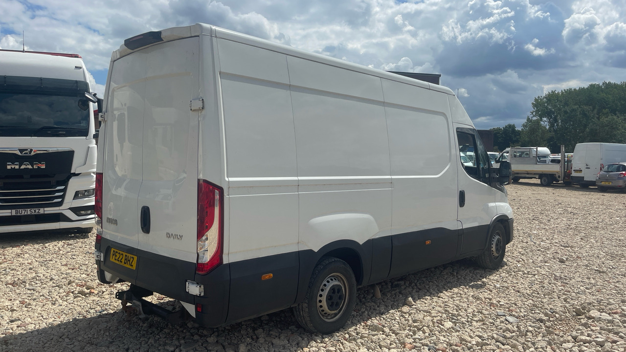 IVECO DAILY 35-140 2.3 3520 WB - Gesloten bestelwagen: afbeelding 4 IVECO DAILY 35-140 2.3 3520 WB - Gesloten bestelwagen: afbeelding 4
