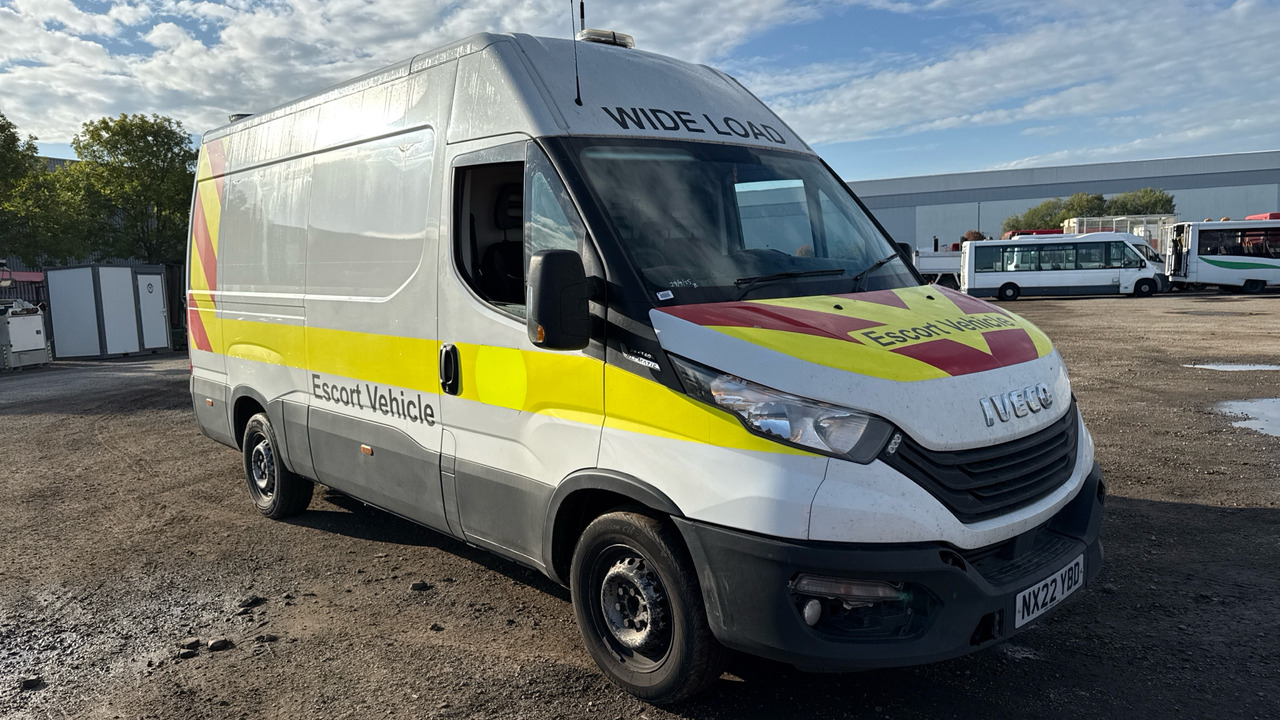 IVECO DAILY 35-140 2.3 HI-MATIC 3520 WB - Gesloten bestelwagen: afbeelding 1 IVECO DAILY 35-140 2.3 HI-MATIC 3520 WB - Gesloten bestelwagen: afbeelding 1