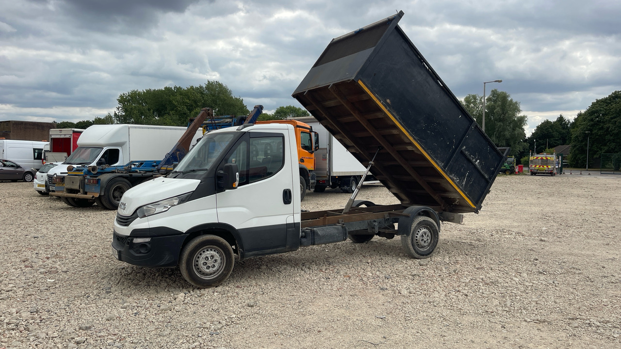 IVECO DAILY 35-140 - Kipper bestelwagen: afbeelding 2 IVECO DAILY 35-140 - Kipper bestelwagen: afbeelding 2
