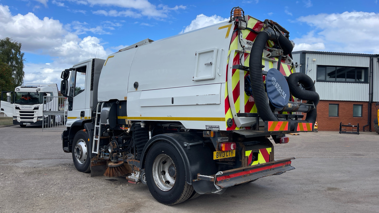 IVECO EUROCARGO 150E22 - Veegwagen: afbeelding 3 IVECO EUROCARGO 150E22 - Veegwagen: afbeelding 3