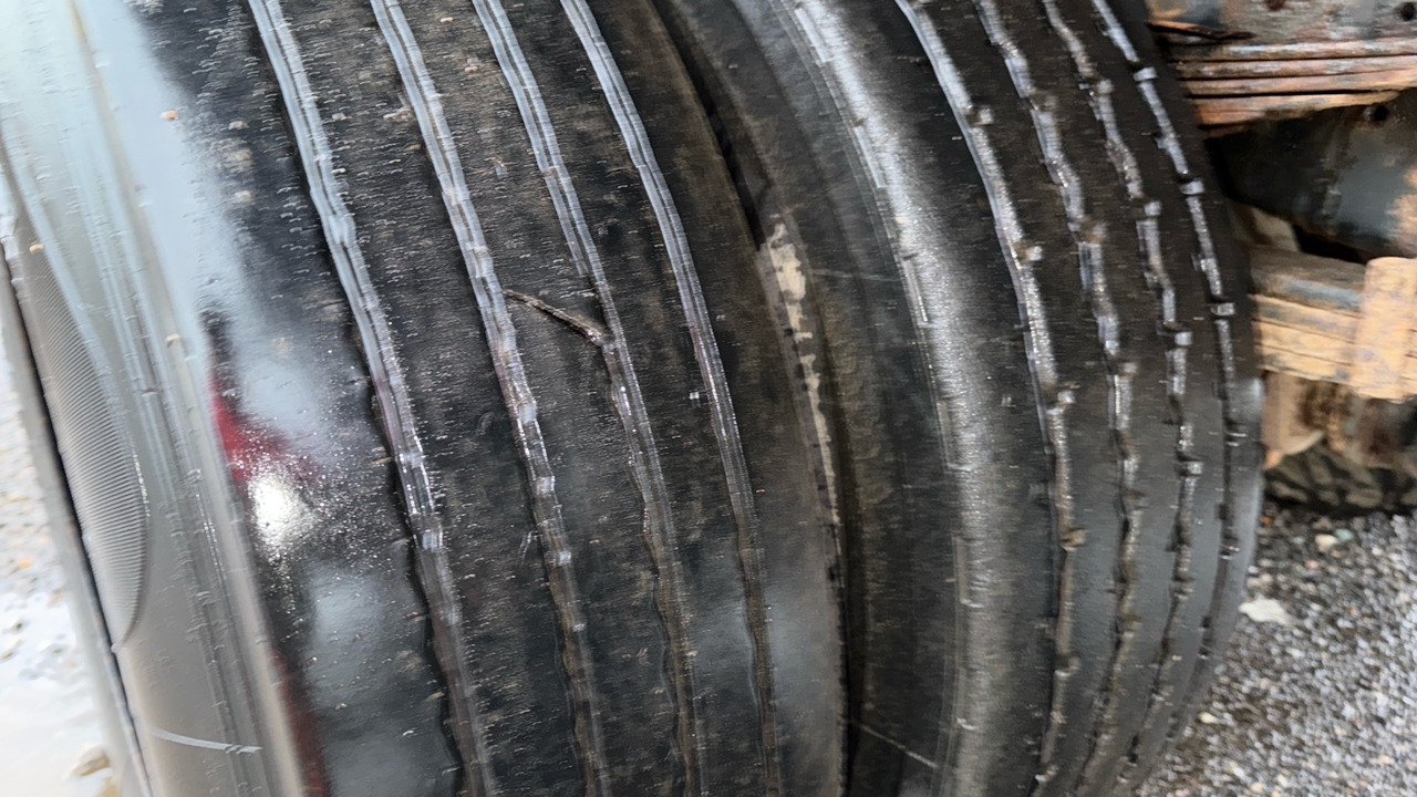 Kipper vrachtwagen, Kraanwagen IVECO EUROCARGO 180E: afbeelding 20 Kipper vrachtwagen, Kraanwagen IVECO EUROCARGO 180E: afbeelding 20