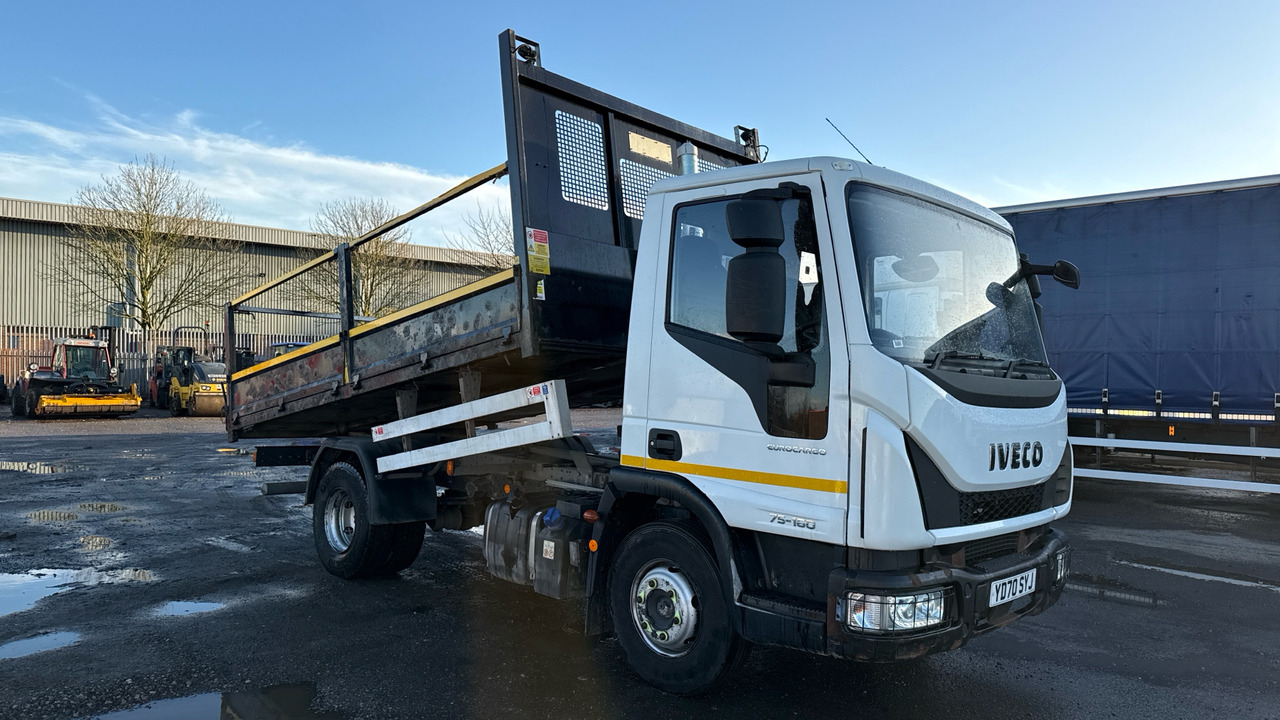 IVECO EUROCARGO 75-160 - Kipper vrachtwagen: afbeelding 1 IVECO EUROCARGO 75-160 - Kipper vrachtwagen: afbeelding 1