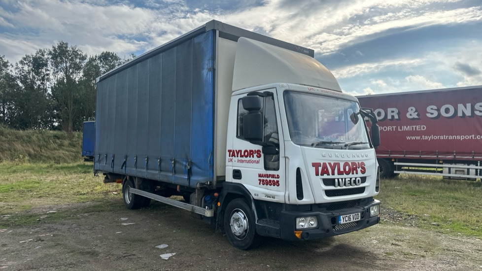 IVECO EUROCARGO 75E16 - Schuifzeilen vrachtwagen: afbeelding 1 IVECO EUROCARGO 75E16 - Schuifzeilen vrachtwagen: afbeelding 1
