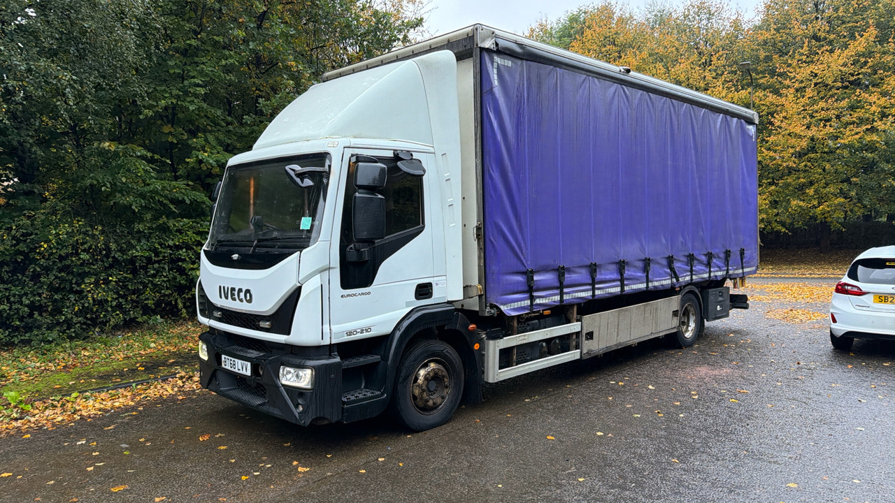 Iveco Eurocargo 120-210 - Schuifzeilen vrachtwagen: afbeelding 2 Iveco Eurocargo 120-210 - Schuifzeilen vrachtwagen: afbeelding 2