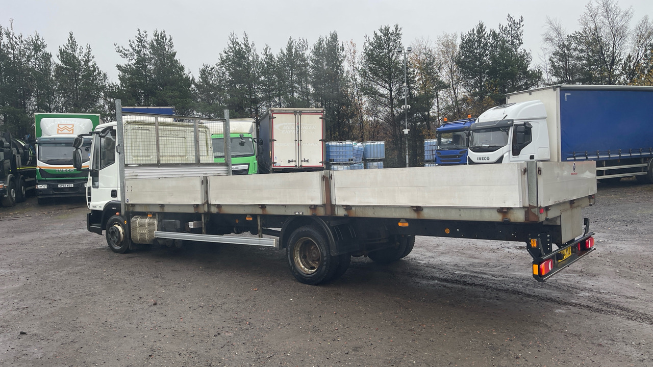 Iveco Eurocargo 75-160 - Vrachtwagen met open laadbak: afbeelding 3 Iveco Eurocargo 75-160 - Vrachtwagen met open laadbak: afbeelding 3