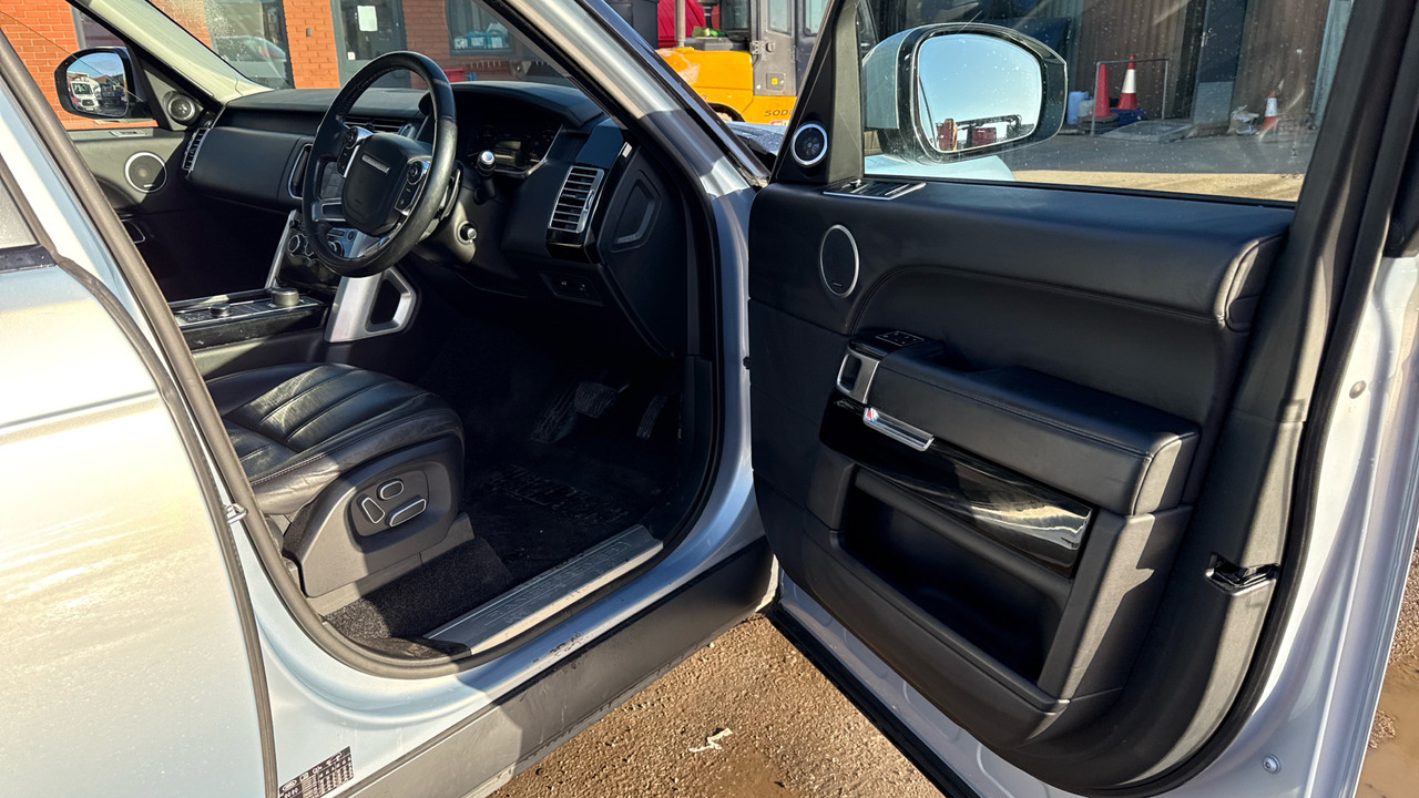 Land Rover Range Rover 4.4 SD V8 Vogue - Stationwagen: afbeelding 5 Land Rover Range Rover 4.4 SD V8 Vogue - Stationwagen: afbeelding 5