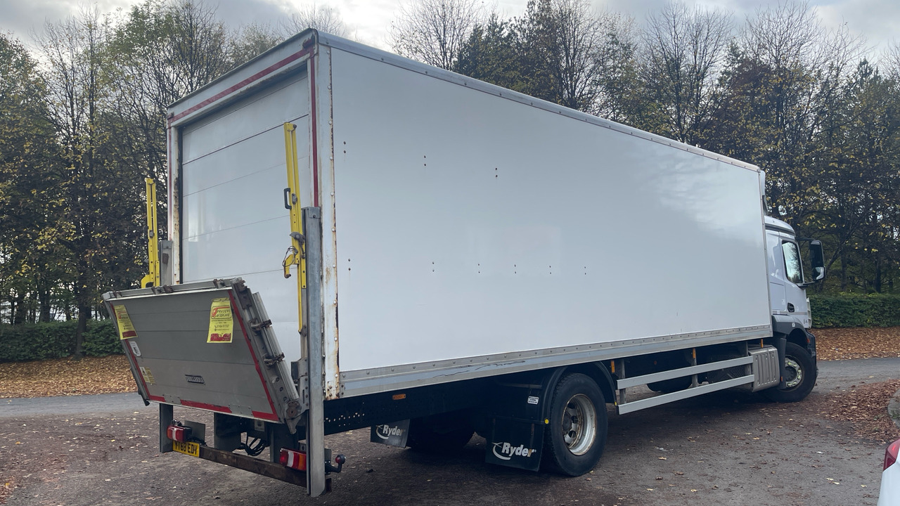 MERCEDES-BENZ ACTROS 1824 - Bakwagen: afbeelding 4 MERCEDES-BENZ ACTROS 1824 - Bakwagen: afbeelding 4