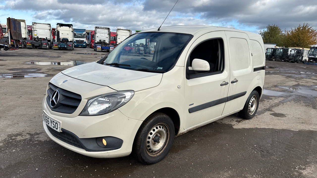MERCEDES-BENZ CITAN 109 CDI BLUEEFFICIENCY - Kleine bestelwagen: afbeelding 2 MERCEDES-BENZ CITAN 109 CDI BLUEEFFICIENCY - Kleine bestelwagen: afbeelding 2