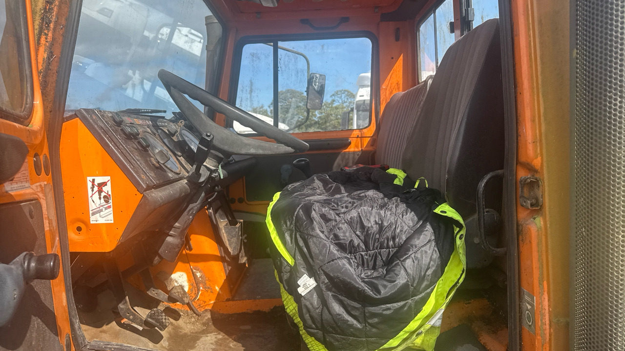 MERCEDES-BENZ UNIMOG 6 CYLINDER - Kipper vrachtwagen, Landbouwmachine: afbeelding 5 MERCEDES-BENZ UNIMOG 6 CYLINDER - Kipper vrachtwagen, Landbouwmachine: afbeelding 5