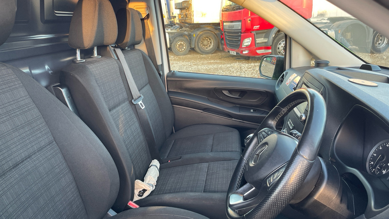 Kleine bestelwagen MERCEDES-BENZ VITO 114 CDI PROGRESSIVE: afbeelding 8