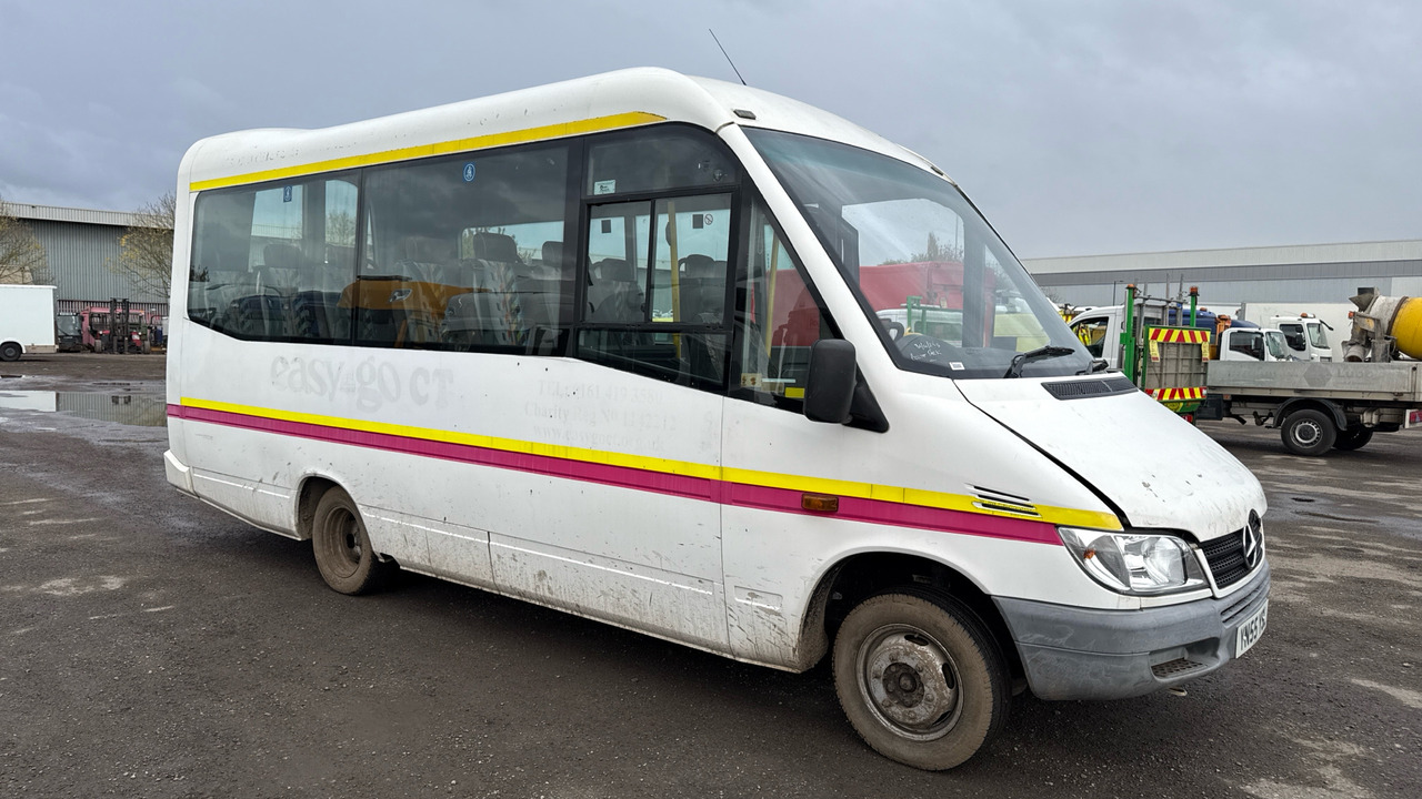MERCEDES SPRINTER 413 CDI - Minibus, Personenvervoer: afbeelding 1 MERCEDES SPRINTER 413 CDI - Minibus, Personenvervoer: afbeelding 1