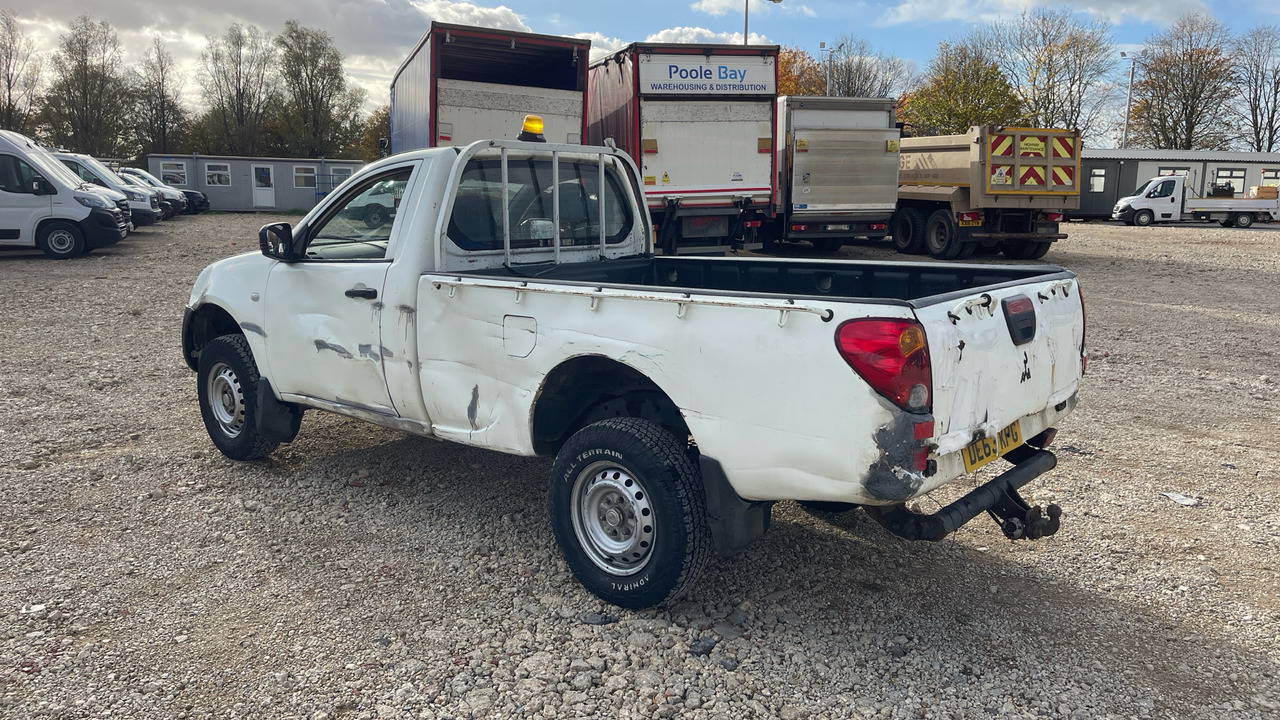 MITSUBISHI L200 - Pick-up: afbeelding 3 MITSUBISHI L200 - Pick-up: afbeelding 3