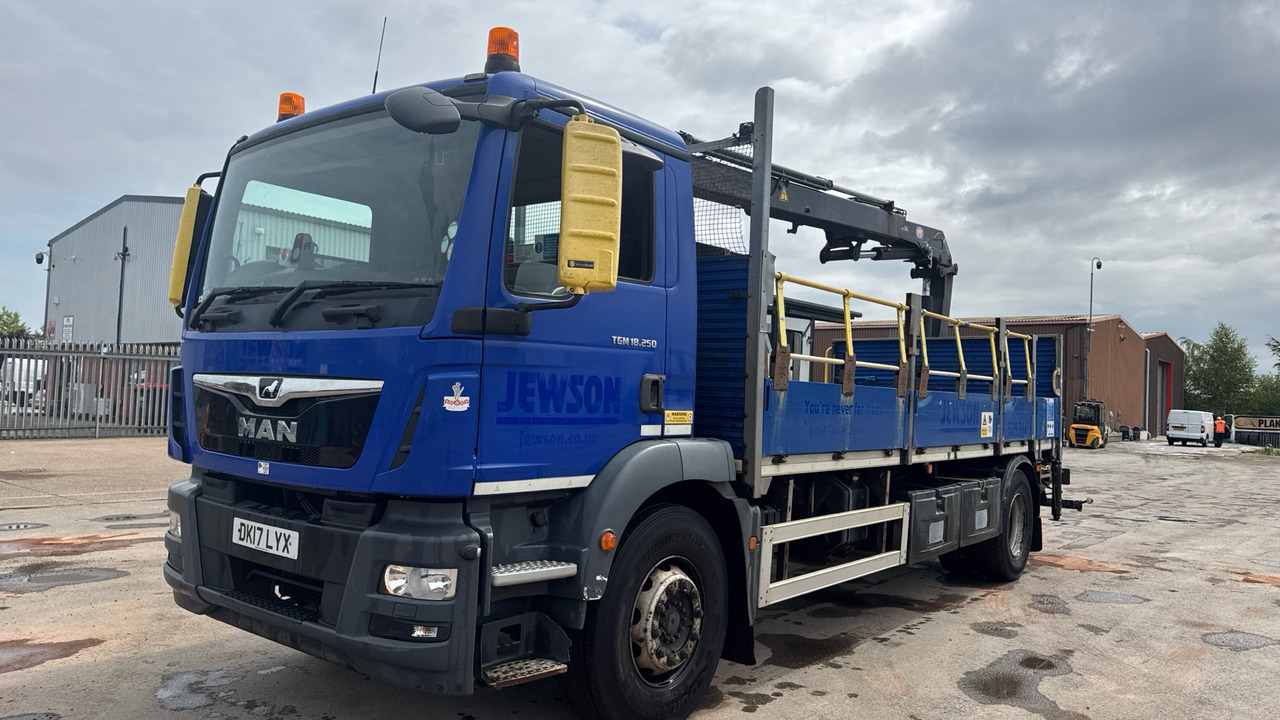 Man TGM 18.250 - Vrachtwagen met open laadbak, Kraanwagen: afbeelding 2 Man TGM 18.250 - Vrachtwagen met open laadbak, Kraanwagen: afbeelding 2