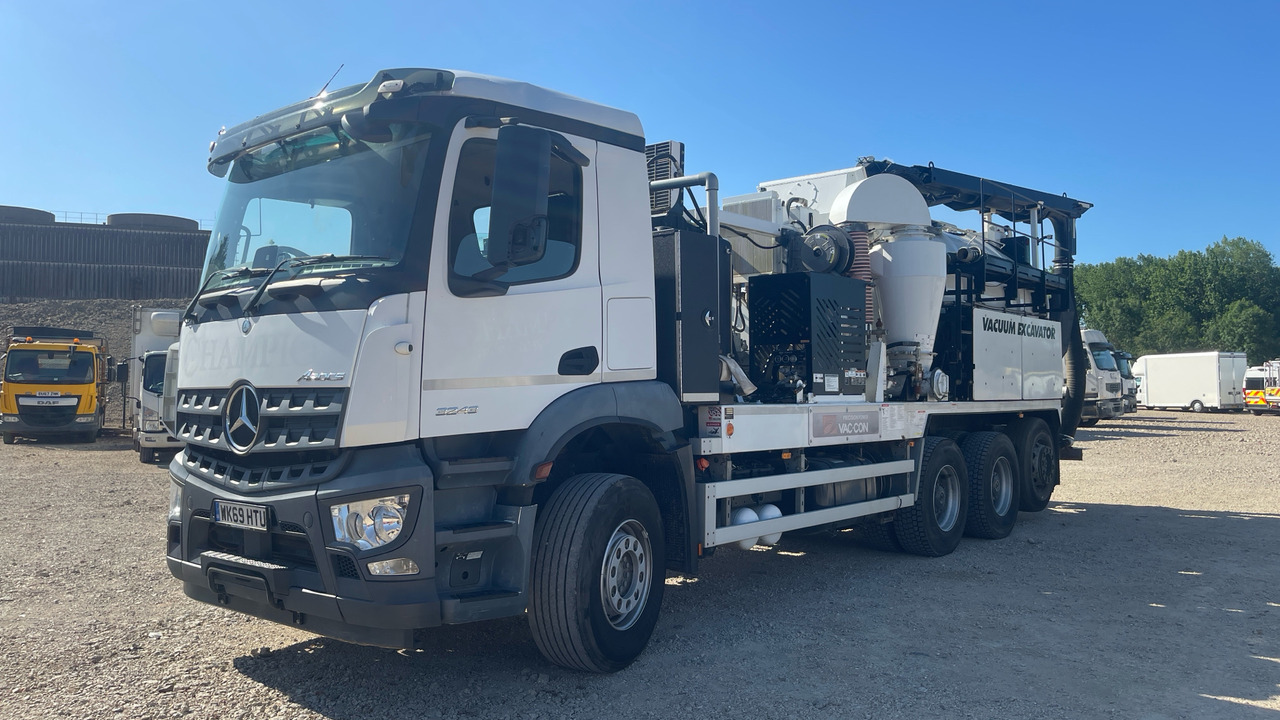 Mercedes-Benz Arocs 3243 - Vacuümwagen: afbeelding 2 Mercedes-Benz Arocs 3243 - Vacuümwagen: afbeelding 2
