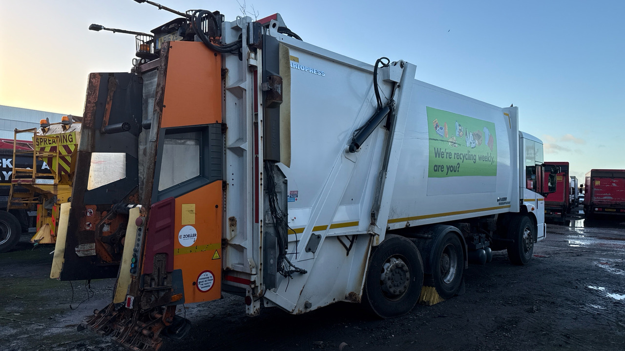 Mercedes-Benz Econic 2630 - Vuilniswagen: afbeelding 5 Mercedes-Benz Econic 2630 - Vuilniswagen: afbeelding 5