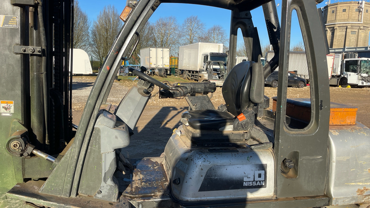 NISSAN YG1D2A300 - Diesel heftruck: afbeelding 5 NISSAN YG1D2A300 - Diesel heftruck: afbeelding 5