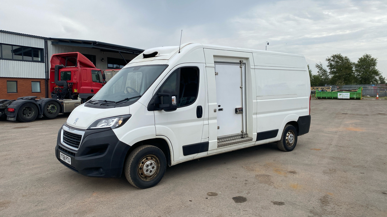 PEUGEOT BOXER 335 2.0 BLUEHDI 130PS - Koelwagen: afbeelding 2 PEUGEOT BOXER 335 2.0 BLUEHDI 130PS - Koelwagen: afbeelding 2