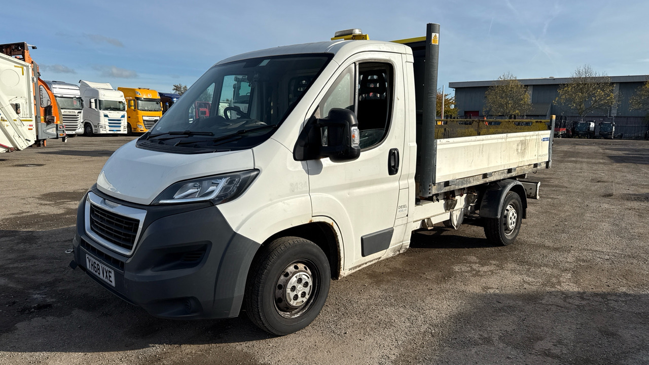 PEUGEOT BOXER 355 2.0 BlueHDi 130ps - Kipper bestelwagen: afbeelding 3 PEUGEOT BOXER 355 2.0 BlueHDi 130ps - Kipper bestelwagen: afbeelding 3