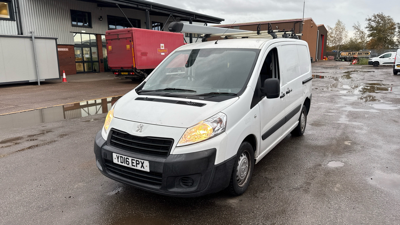 PEUGEOT EXPERT 1000 1.6 HDi 90PS - Kleine bestelwagen: afbeelding 2 PEUGEOT EXPERT 1000 1.6 HDi 90PS - Kleine bestelwagen: afbeelding 2