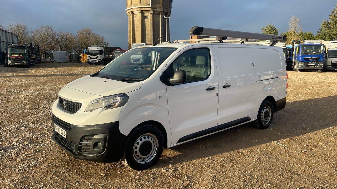 PEUGEOT EXPERT PROFESSIONAL 1.5 BLUEHDI - Gesloten bestelwagen: afbeelding 2 PEUGEOT EXPERT PROFESSIONAL 1.5 BLUEHDI - Gesloten bestelwagen: afbeelding 2