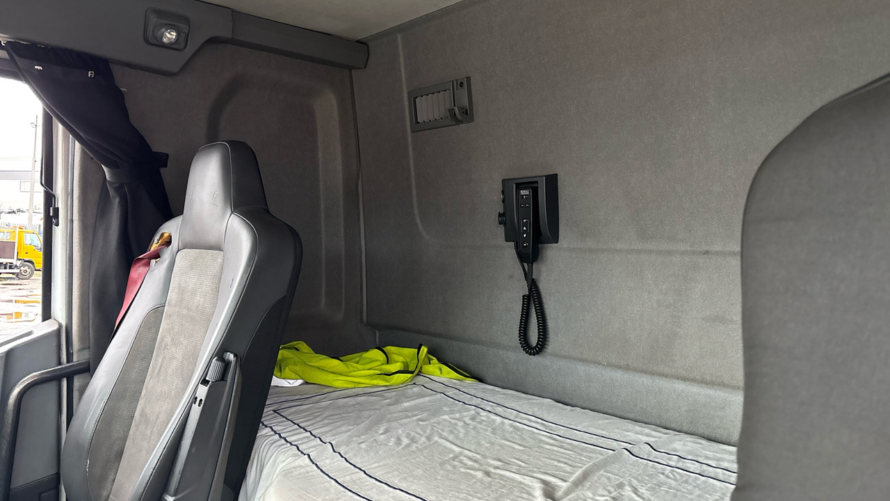 Kipper vrachtwagen RENAULT C 430: afbeelding 16 Kipper vrachtwagen RENAULT C 430: afbeelding 16