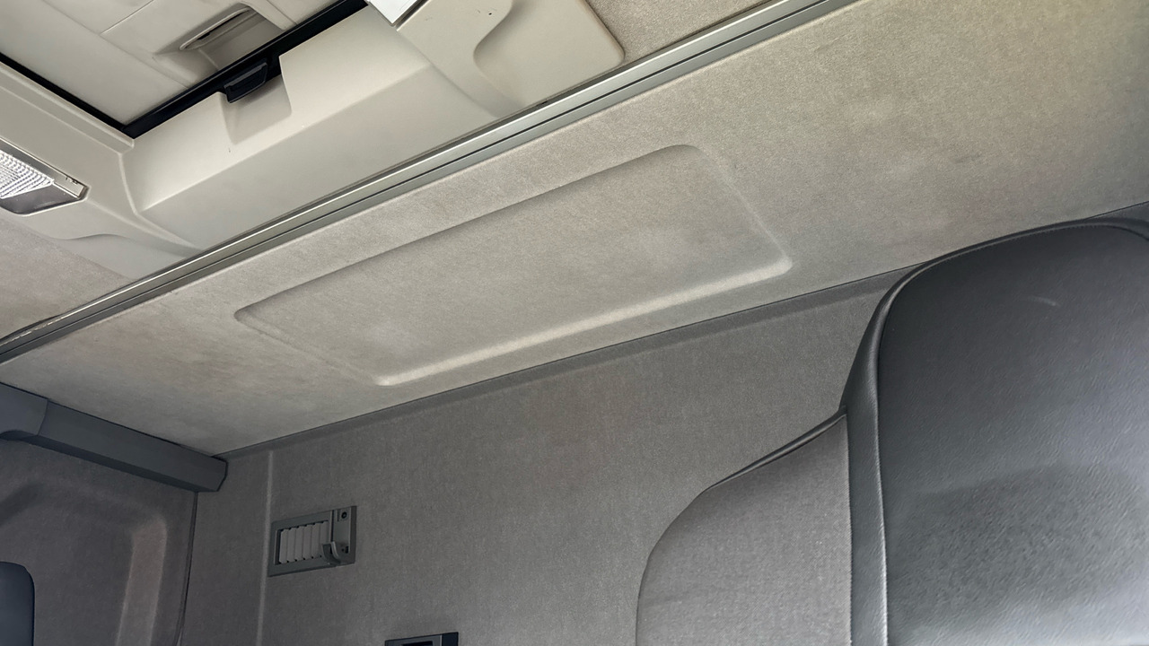 Kipper vrachtwagen RENAULT C 430: afbeelding 18 Kipper vrachtwagen RENAULT C 430: afbeelding 18