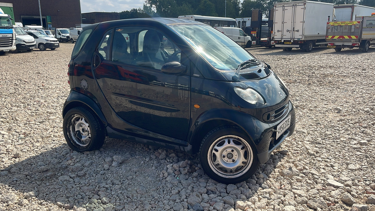 SMART FORTWO COUPE PURE 50 - Personenwagen: afbeelding 1 SMART FORTWO COUPE PURE 50 - Personenwagen: afbeelding 1