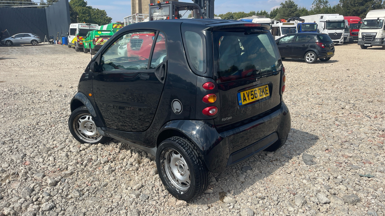 SMART FORTWO COUPE PURE 50 - Personenwagen: afbeelding 5 SMART FORTWO COUPE PURE 50 - Personenwagen: afbeelding 5